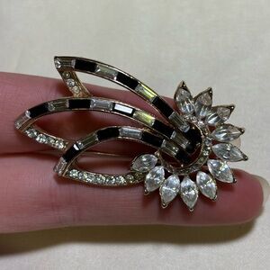 Vintage Black & White Floral Rhinestone Brooch